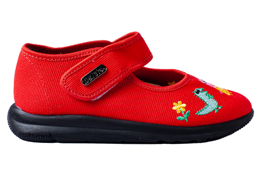 Детски пантофи от текстил BELSTA са декорирани с бродерия