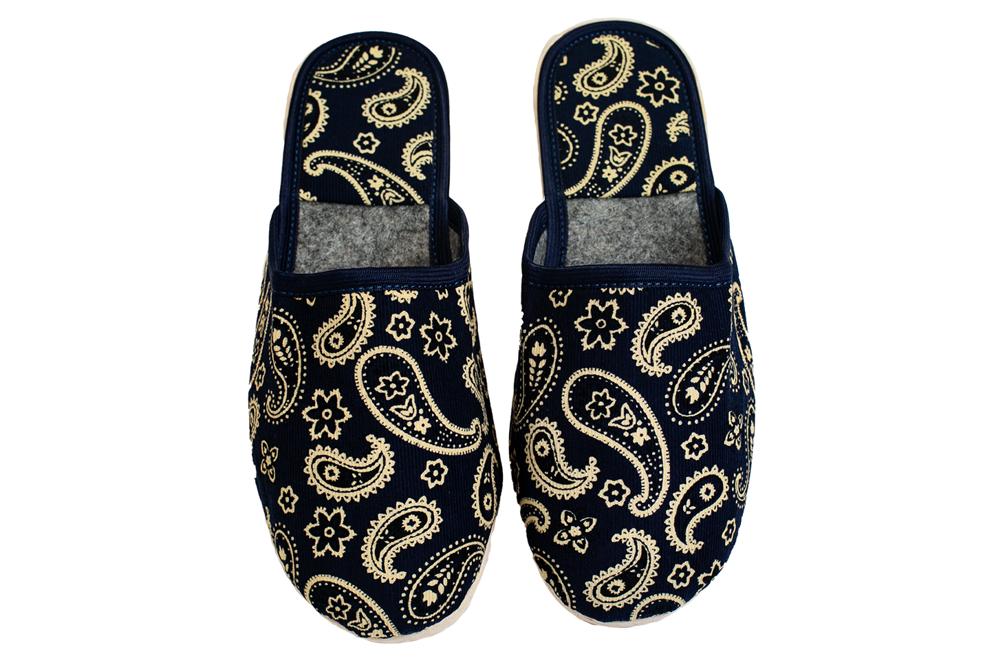 Дамски затворени пантофи BELSTA от черен велвет/Women's Closed Slippers BELSTA from Black Velvet with Pink Floral Prin